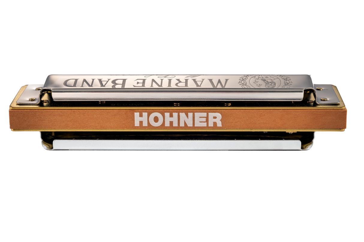 Sure! Please provide the original alt text description you want me to rewrite.