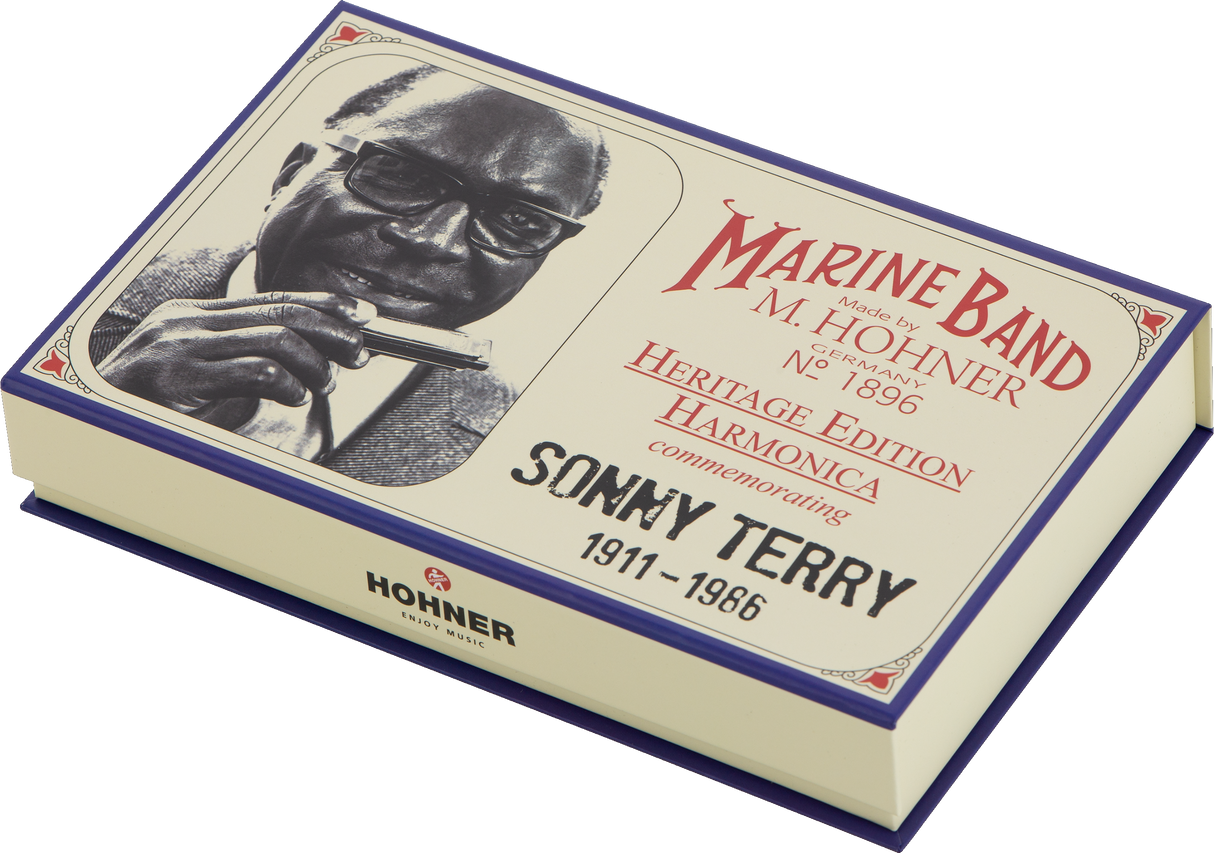 Sure! Please provide the original alt text description you want me to rewrite.