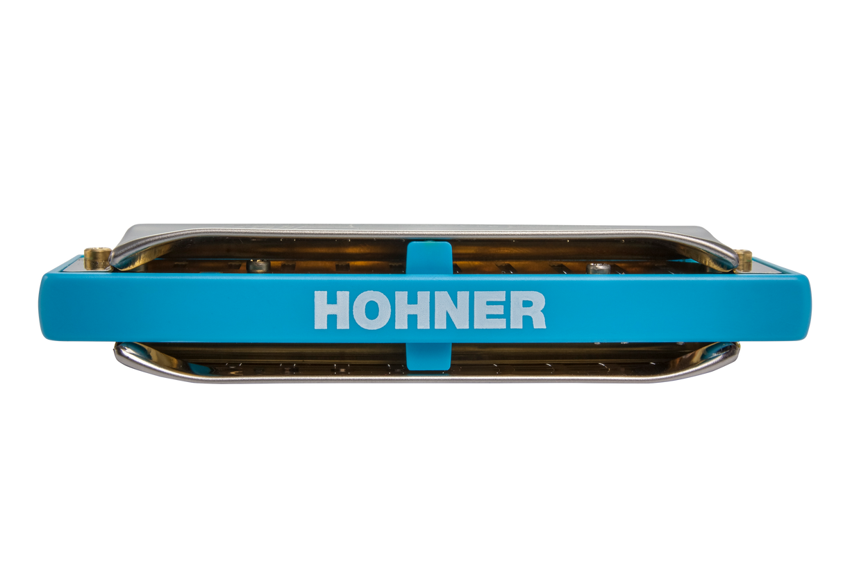 Sure! Please provide the original alt text description you want me to rewrite.