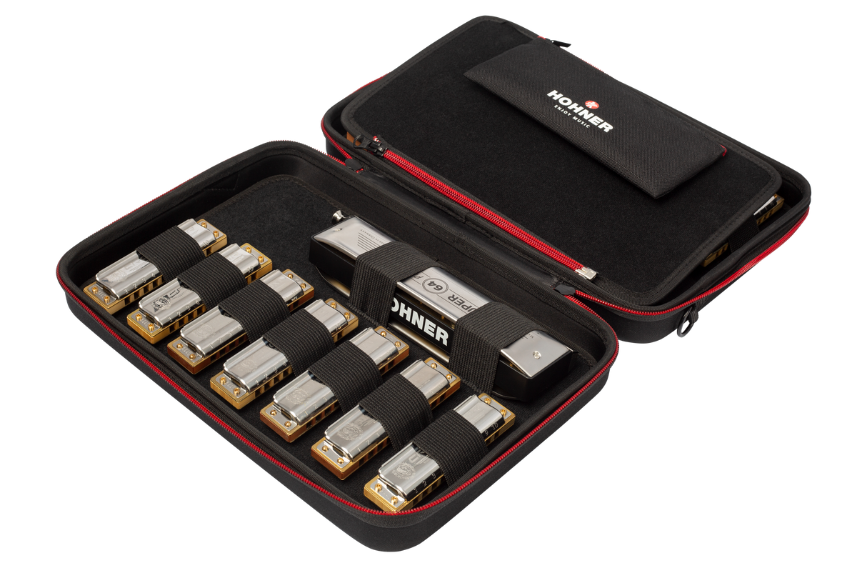 Sure! Please provide the original alt text description you want me to rewrite.