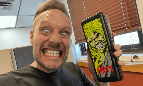 Iron Maiden Killers Cry Baby vs Kirk Hammett Cry Baby: Which Wah Fits Your Rig?