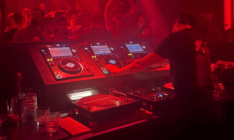 Modern DJ Equipment: What DJs Actually Use Today