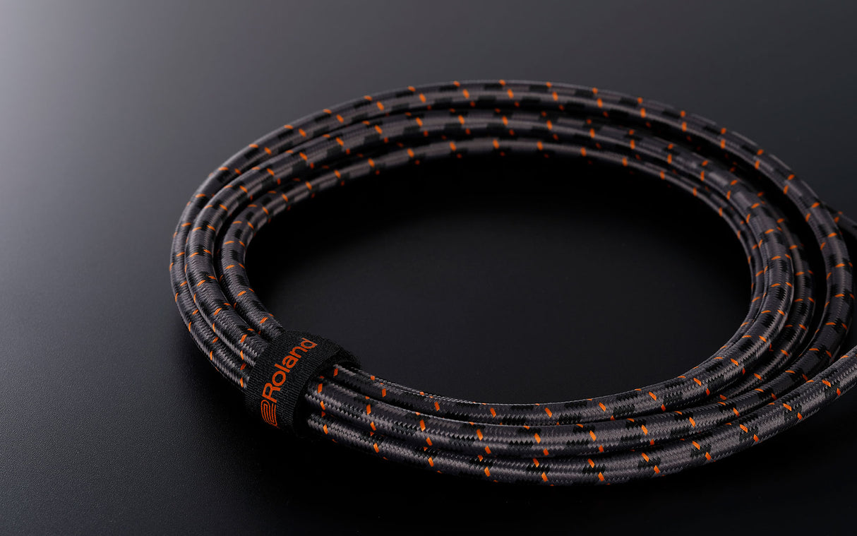 Sure! Please provide the original alt text description you want me to rewrite.