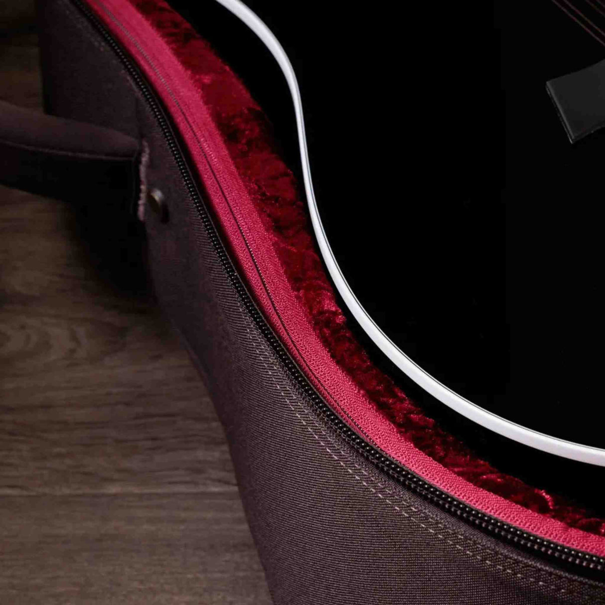 Taylor 250ce Plus Doce Doble - 12-String Acoustic Electric with Gig Bag - Spruce Top - Black